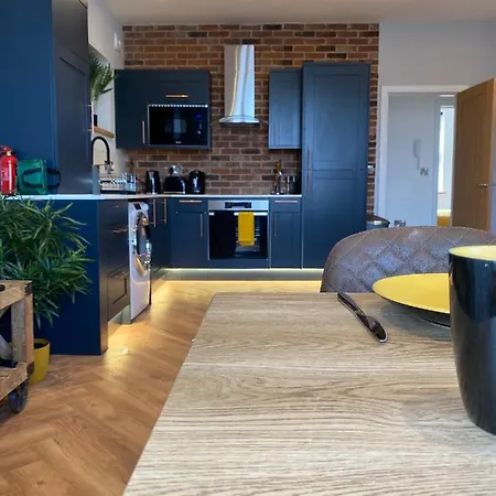 Stylish 2 Bed Apt, 2 Minute Walk From The Beach. Sheringham Exterior photo